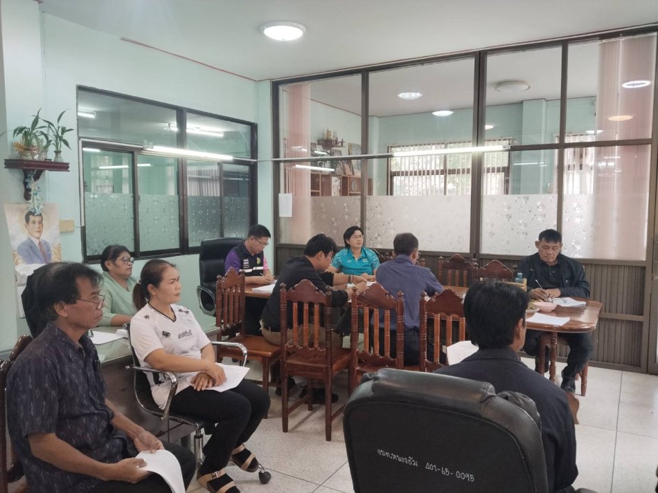 ประชุมเพื่อพิจารณาทบทวนการให้ความช่วยเหลือผู้ประสบภัยพิบัติ  (วาตภัย)