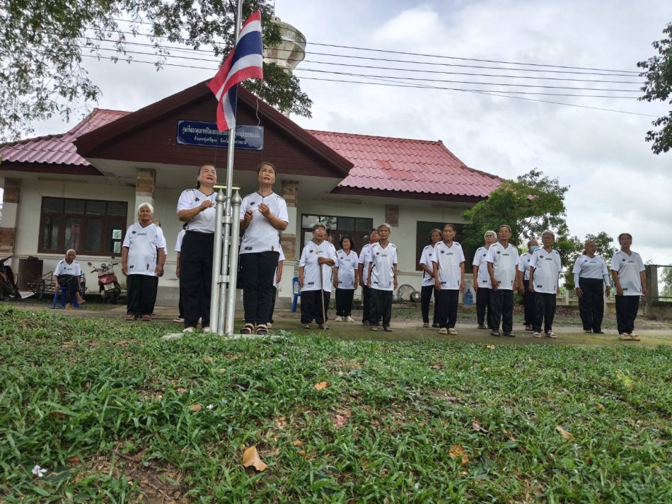 โรงเรียนผู้สูงอายุตำบลหนองอ้ม