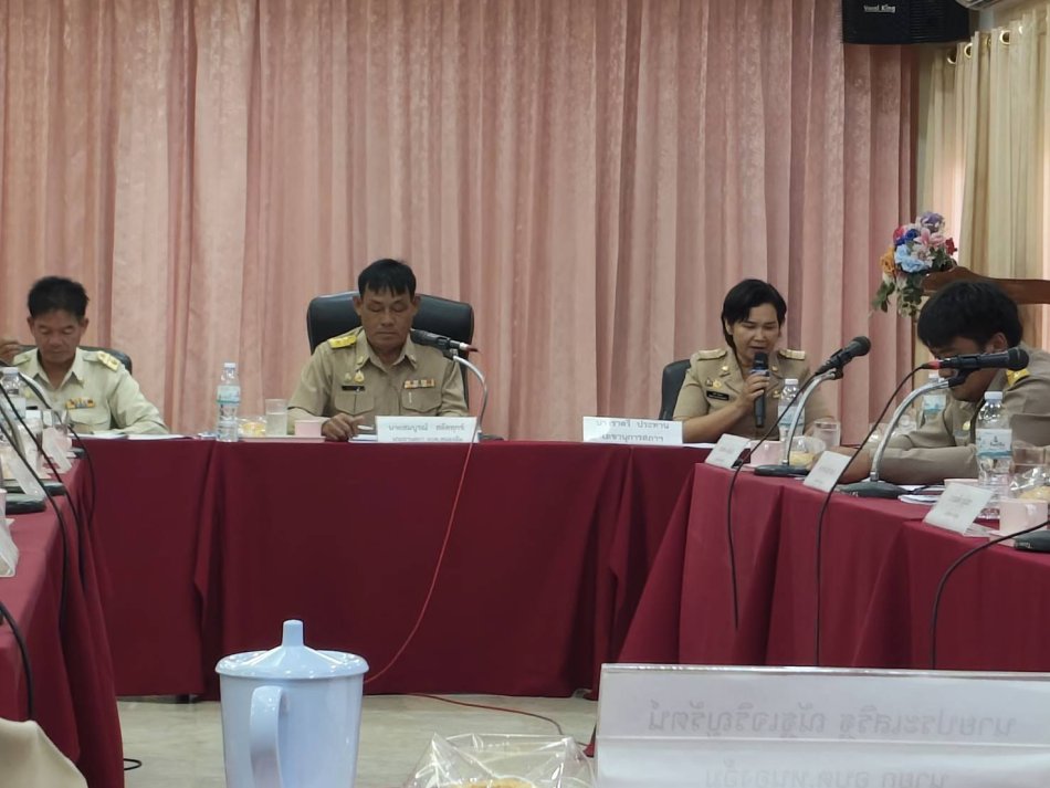 การประชุมสภาองค์การบริหารส่วนตำบลหนองอ้ม สมัยสามัญ สมัยที่ 2/2569 ครั้งที่ 1